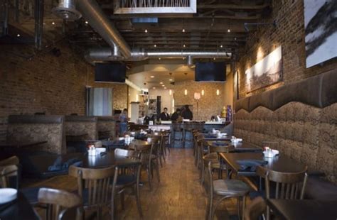 Urban crust plano - Multilevel wood-fired pizzeria in a historic building with a buzzy rooftop ice bar.